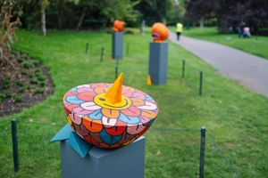 [Emma Hart][0], _Big Time_ (2022). Courtesy The Sunday Painter. Frieze Sculpture, The Regent's Park, London (14 September–13 November 2022). Courtesy Frieze.


[0]: https://ocula.com/artists/emma-hart/